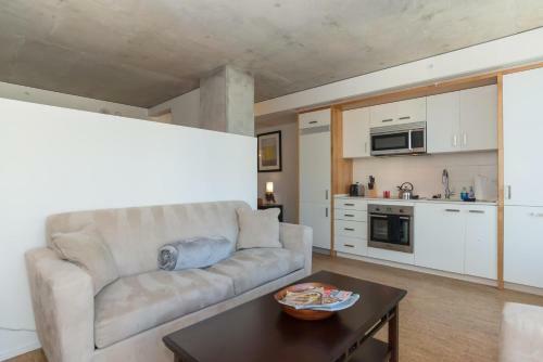 Sobe Third Ave Apartments