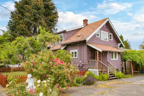 Artsy Historic Craftsman