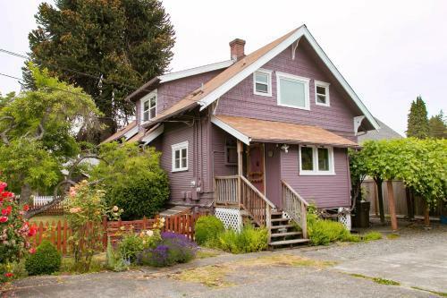 Artsy Historic Craftsman
