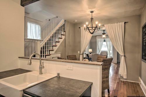 Paris Tastefully Remodeled Apt In Spokane!
