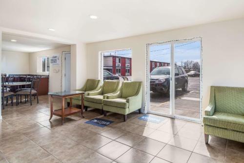 Hotel Rodeway Inn