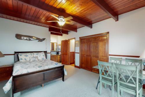 Expansive Views Family Oceanfront Beach Home