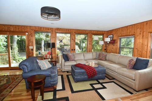 Sleepy View Retreat