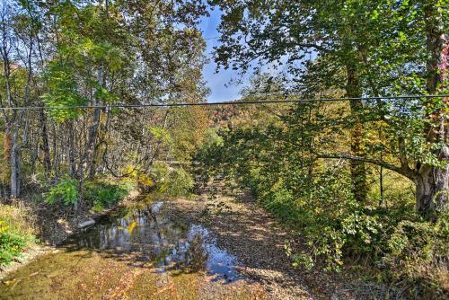 Pet-friendly Semper Fi Cabin With Fire Pit!