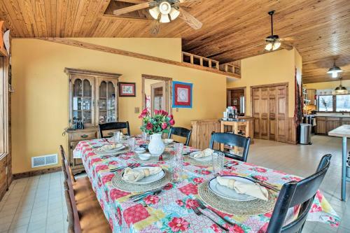 Updated Cabin On 7 Acres - Near Lake Geneva!