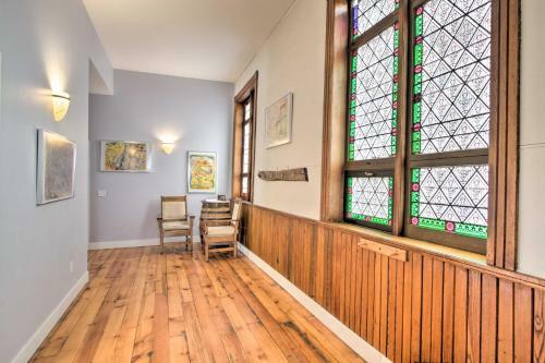 Historic Church Home - Walk To Durand Shops!