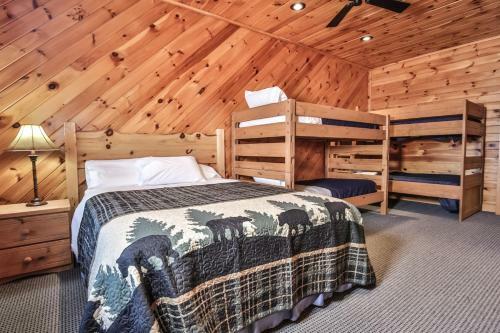 Friendly Confines - Hiller Vacation Homes Home