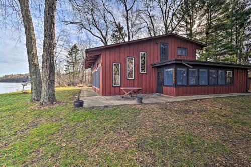 Eagles Nest Situated On The Wisconsin River