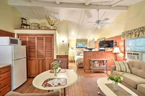 Pine Cottage Duplex With Deck - Walk To State Park