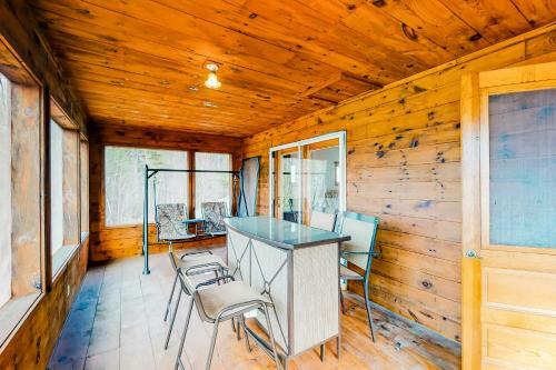 Mitten Lake Retreat