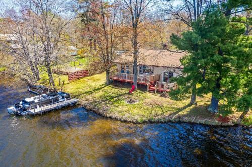 Remodeled Rice Lake Hideaway Home With Dock And Deck