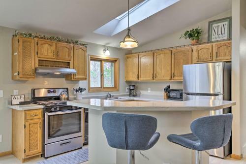 Sunny Lake Arrowhead Getaway With Beach Access!