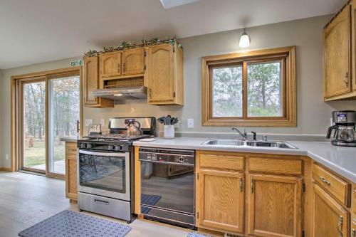 Sunny Lake Arrowhead Getaway With Beach Access!