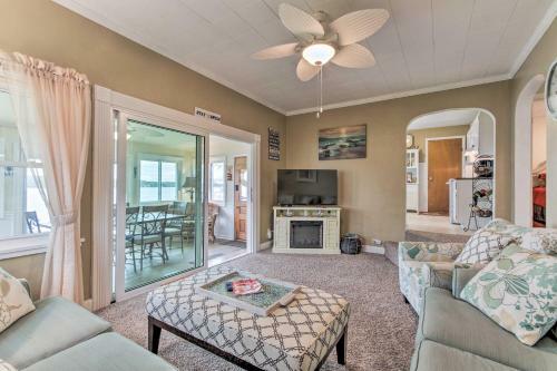 Buffalo Lake Getaway With Boat Dock And Fire Pit!