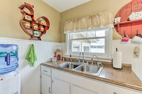 Buffalo Lake Getaway With Boat Dock And Fire Pit!