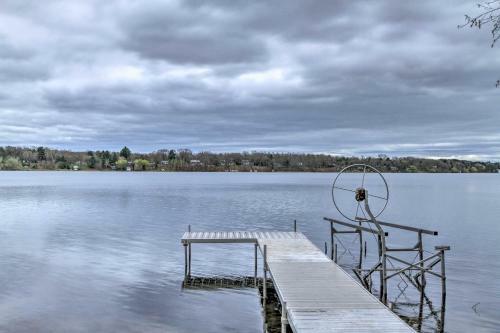 Buffalo Lake Getaway With Boat Dock And Fire Pit!
