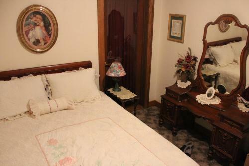 Lilac Village Bed & Breakfast