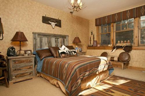 Abode At Arrowhead