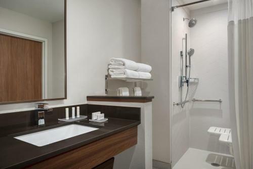 Hotel Fairfield Inn & Suites By Marriott Milwaukee West