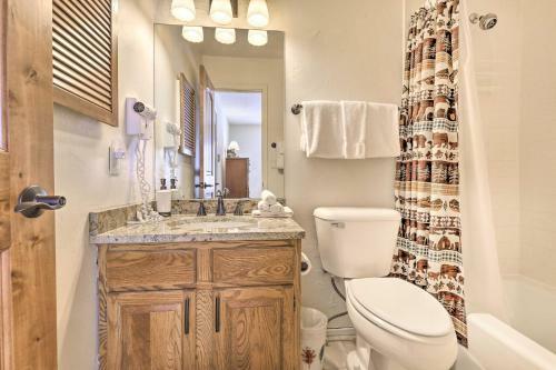 Year-round Mountain Getaway With Hot Tub, Golf Access