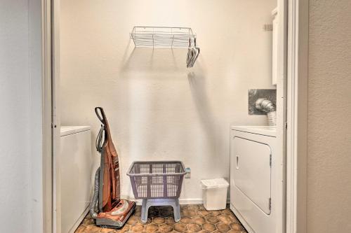 Year-round Mountain Getaway With Hot Tub, Golf Access