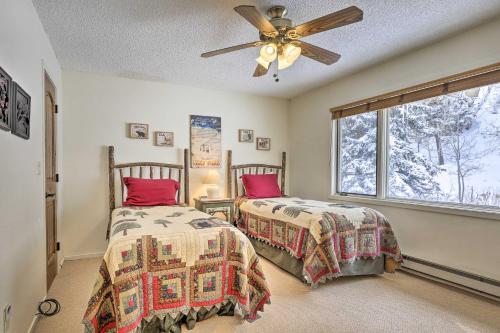 Year-round Mountain Getaway With Hot Tub, Golf Access