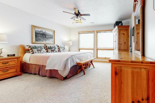 4412 Mackinaw