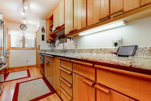 4412 Mackinaw