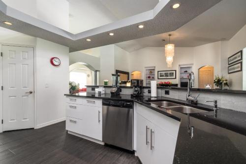 Stunning Executive Villa Ruyper Home