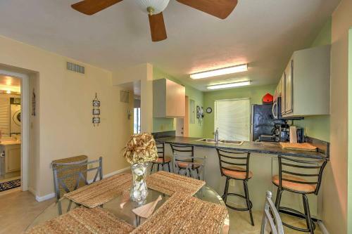 Apartamento Cozy Marco Island Condo With Balcony And Pool Access!