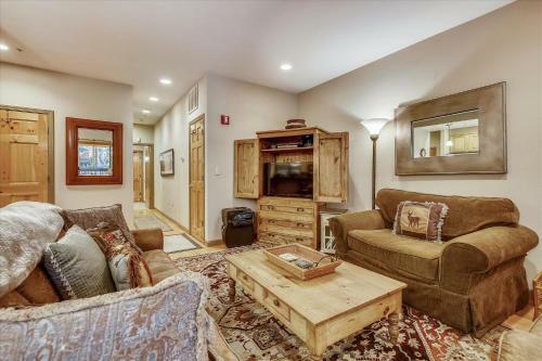 Squaw Valley Escape
