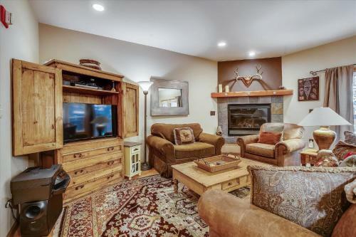 Squaw Valley Escape
