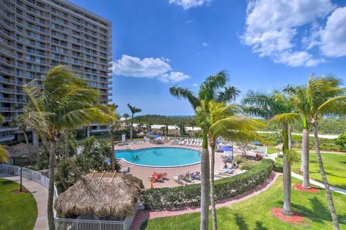 Apartamento Coastal Condo With Pool Access, Steps To Beach!