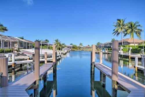 Canalfront Home - Walk 2 Blocks To Tigertail Beach