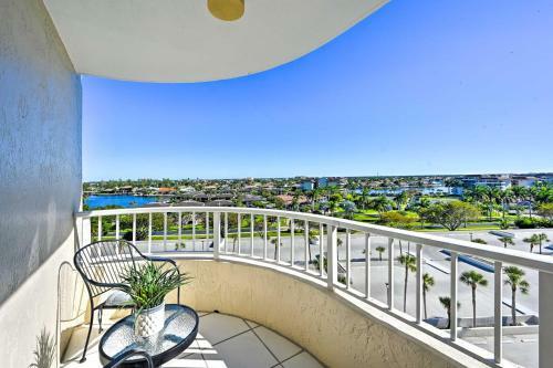Apartamento Resort Condo With Balcony And Stunning Ocean Views!