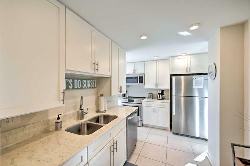 Apartamento Resort Condo With Balcony And Stunning Ocean Views!