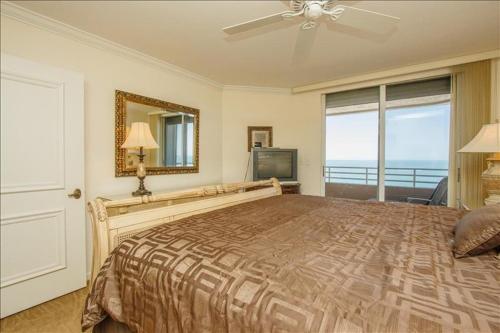 Apartamento Som 813 - Somerset Condo