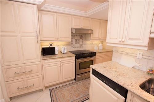 Apartamento Sst3-703 - South Seas Tower Condo