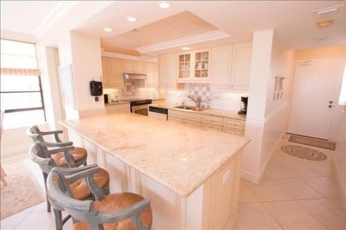 Apartamento Sst3-703 - South Seas Tower Condo