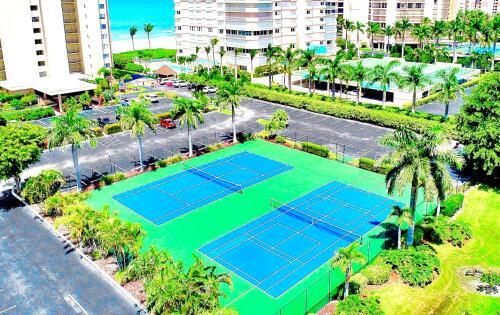 Beachfront 2 Bed At Popular Seawinds!!!