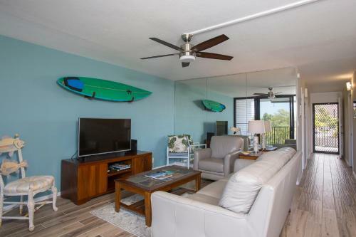 Maui Parkshore 408 - Two Bedroom Condo