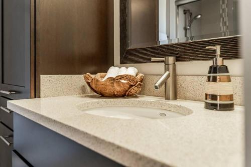 Mana Kai 412 By Coldwell Banker Island Vacations