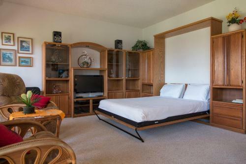 Maui Hill 27 - One Bedroom Condo