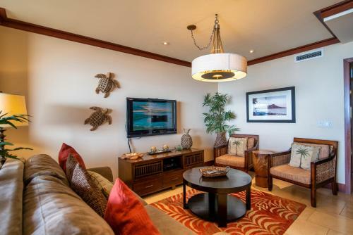 Two Bed, Two Bath 14th Floor Penthouse With Expansive Ocean Views