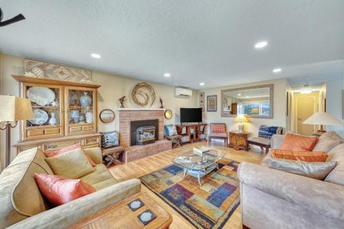 2 Bed 1 Bath Vacation Home In Newport