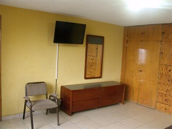 Hotel Santa Lucia Del Bosque