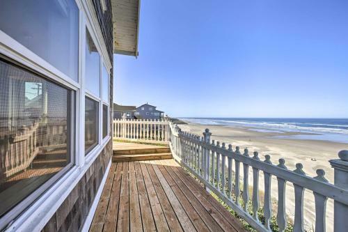 Beachfront Newport Cottage With Private Hot Tub