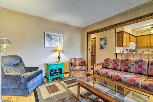 Apartamento Cozy Snowshoe Condo With Balcony And West-facing Views