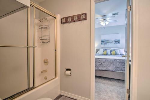 Idyllic Family Getaway With Grand Lake Access!