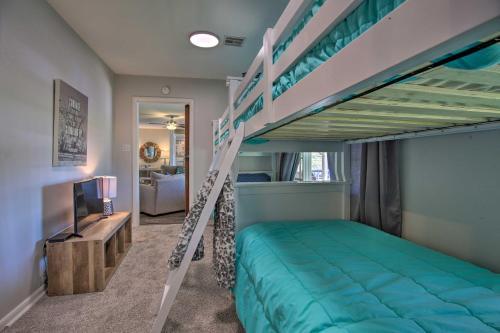 Idyllic Family Getaway With Grand Lake Access!